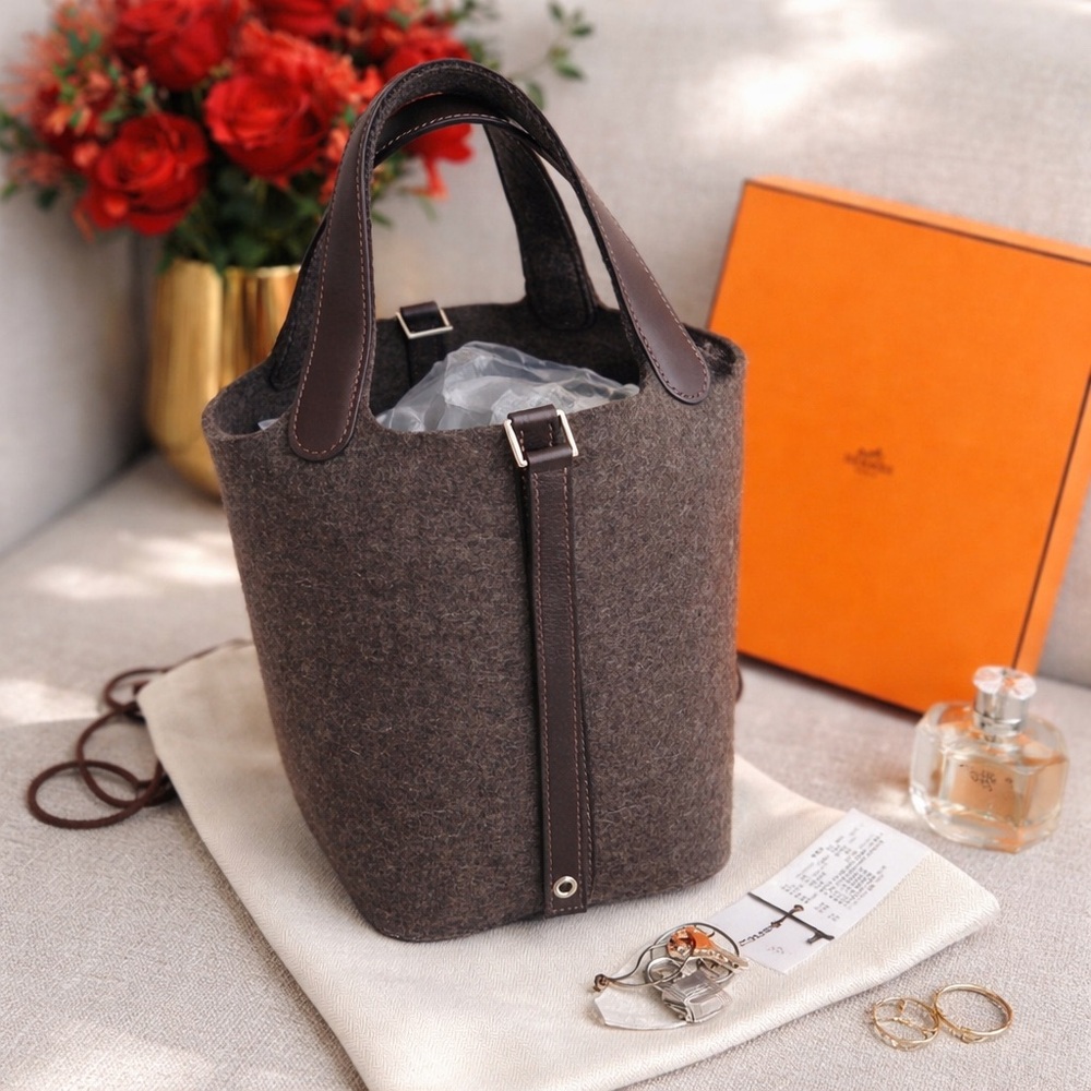 Hermès Picotin 18 Wenge Wool Felt Bucket Bag | Lock & Keys | Full Set | New